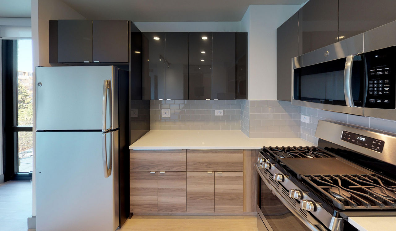 Yorktown Apartment Homes - Lombard, IL - Kitchen