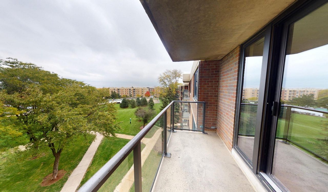 Yorktown_Stafford_Balcony_1920x1121