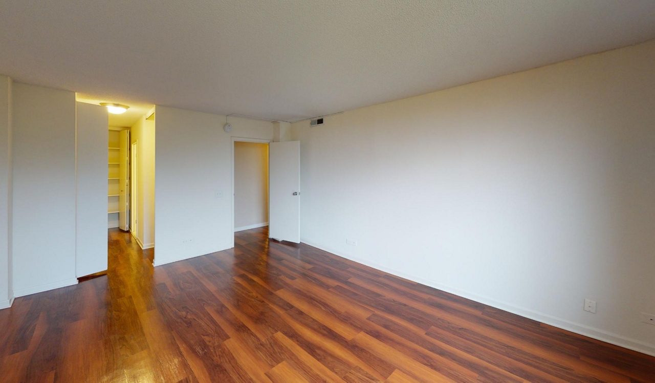 Yorktown_Stafford_Bedroom2_1920x1121