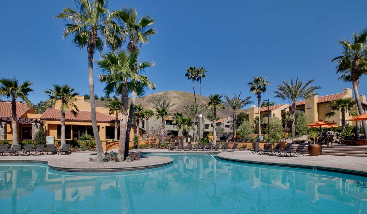 Calabasas, CA Apartments for Rent - Malibu Canyon Apartments - pool