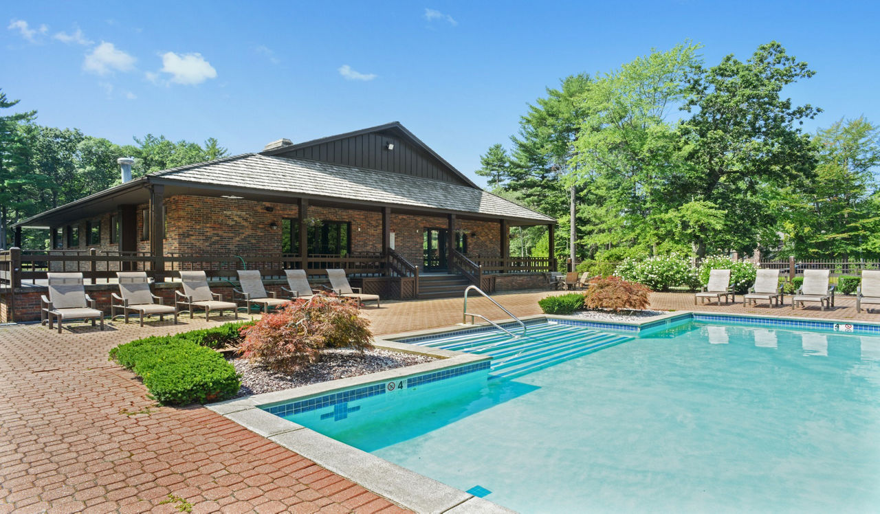 Royal Crest Estates North Andover - North Andover, MA - Pool