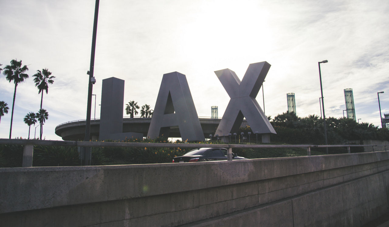 Lincoln Place - Venice, CA - Los Angeles International Airport Sign