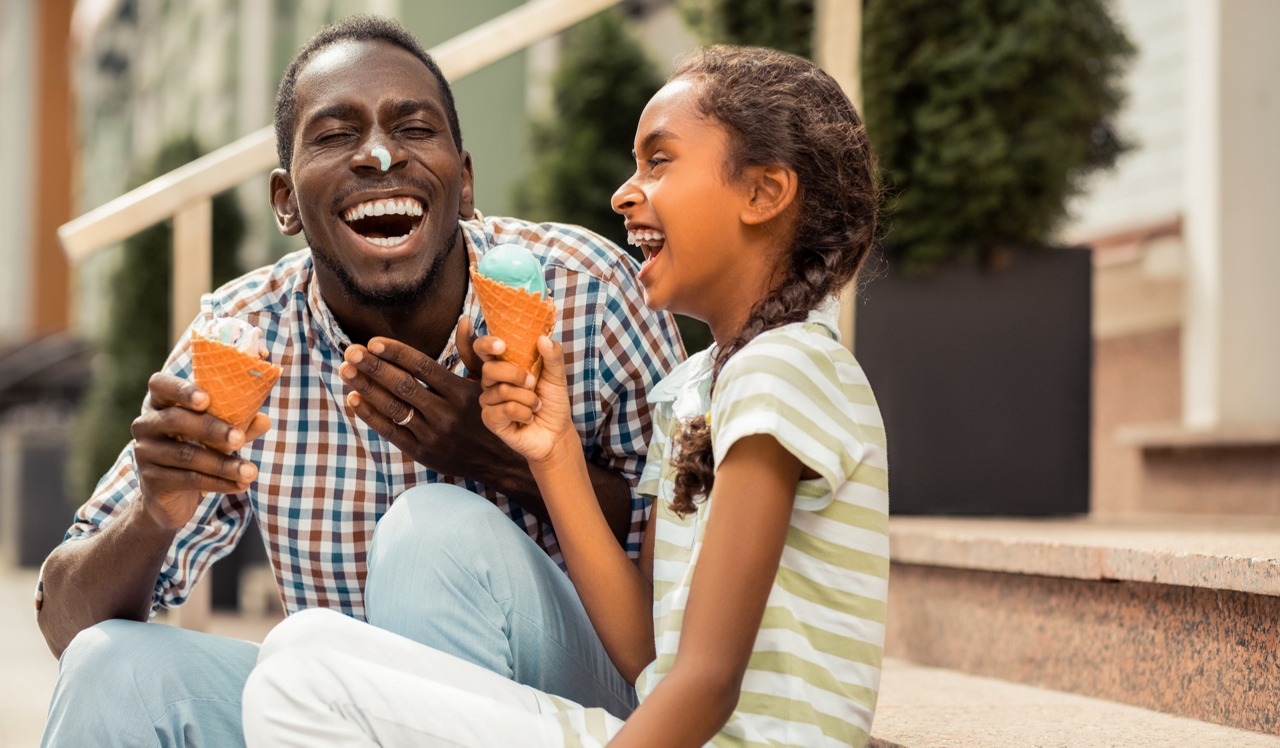 Waterford Village | Bridgewater, MA | Father and daughter enjoying ice cream.<p>&nbsp;</p>
<p style="text-align: center;">Family trips for ice cream are never far away. Sugar Hill Dairy is only an 8-minute drive from your front door.&nbsp;</p>
