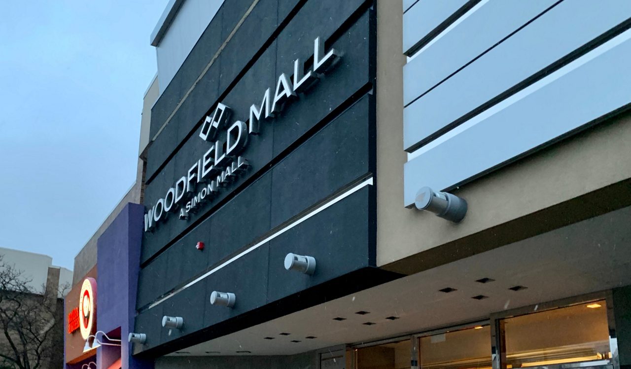 Willow Bend - Rolling Meadows, IL - Woodfield Mall