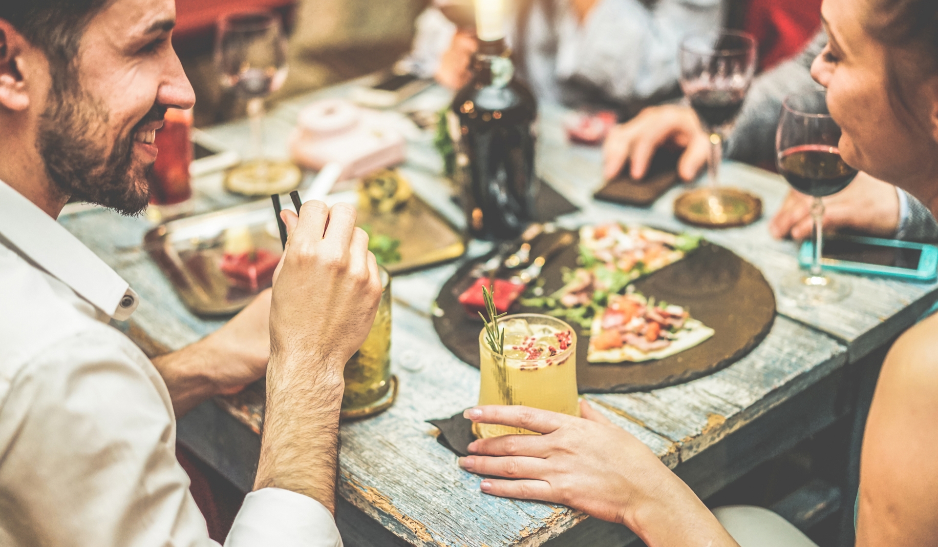 Palazzo East – Los Angeles, CA – Friends Talking
