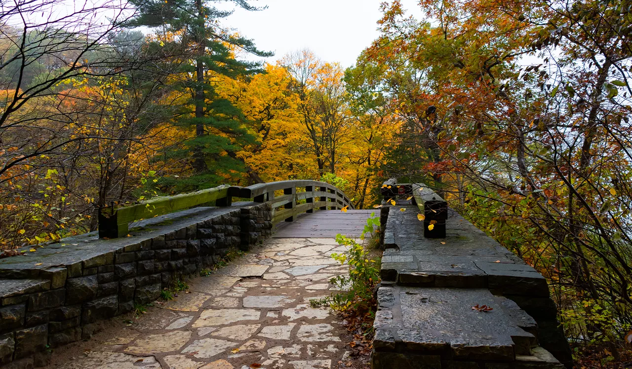 Flats 8300 - Bethesda, MD - outdoor trail