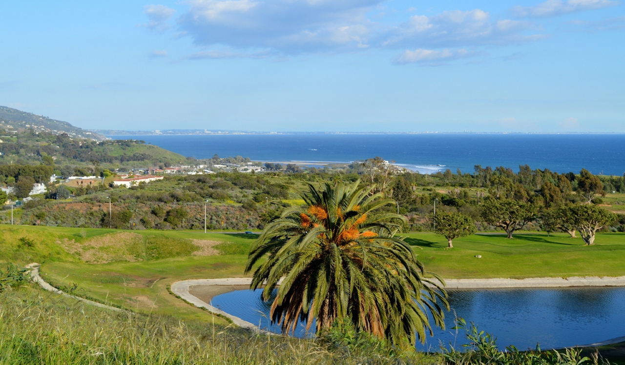 Malibu Canyon - Calabasas, CA - Pepperdine golf courses .<div style="text-align: center;">&nbsp;</div>
<div style="text-align: center;">Pepperdine University is just a 20-minute drive away.</div>
