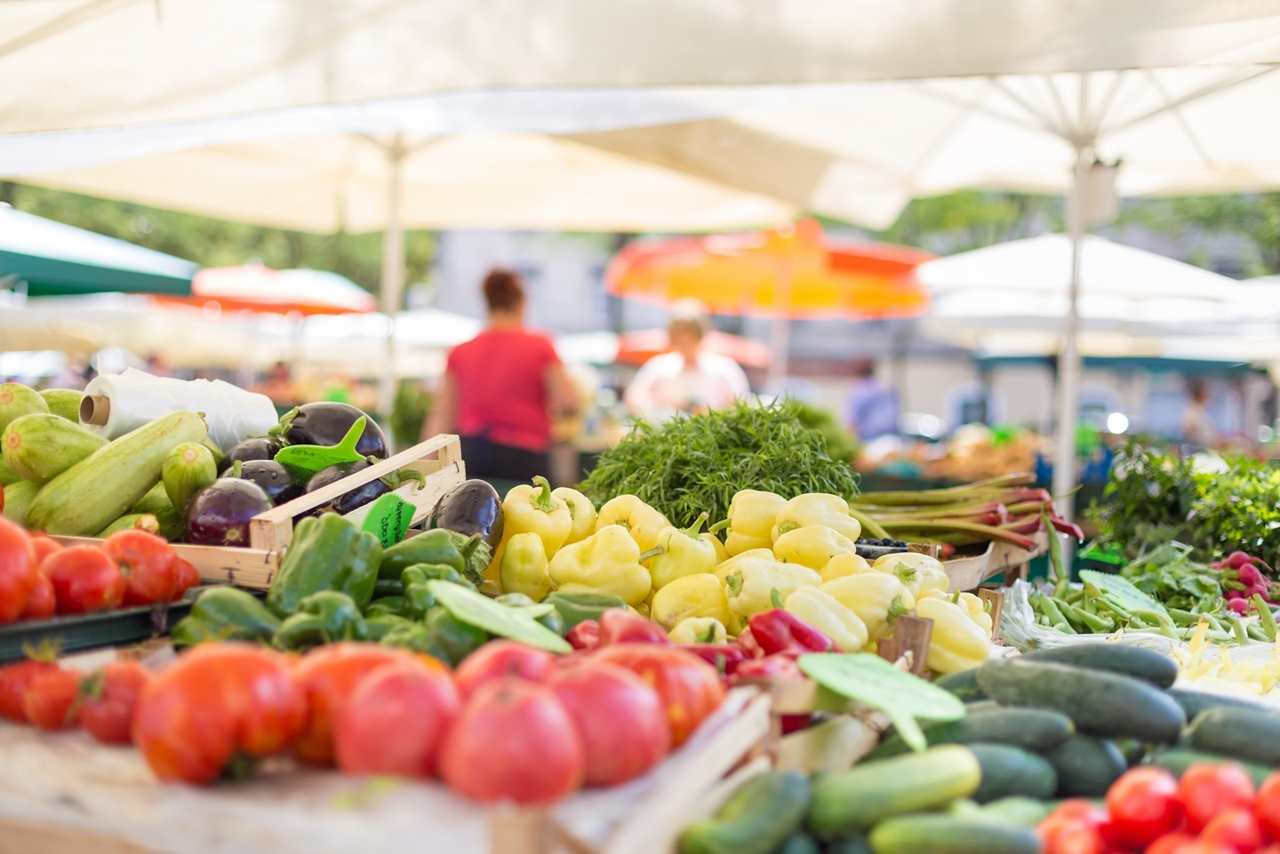 Latrobe Apartment Homes - Washington, D.C. - Dupont Circle Farmers Market.<div style="text-align: center;">&nbsp;</div>
<div style="text-align: center;">Pick up some fresh produce at the Dupont Circle Farmers Market less than half a mile away.</div>
