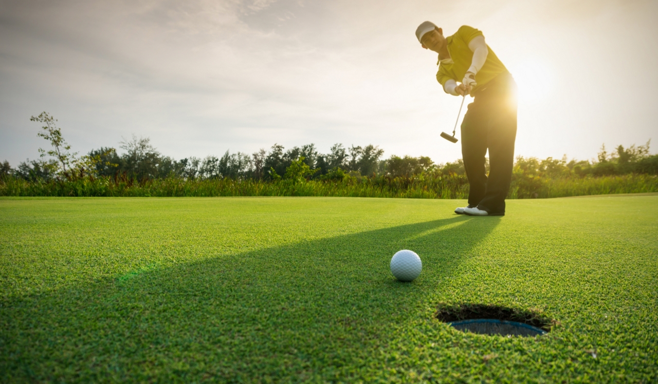 Plantation Gardens - Plantation, FL - Planation Preserve Golf Course.<p style="text-align: center;">&nbsp;</p>
<p style="text-align: center;">Enjoy a round of 18 at one of the nearby courses including, Planation Preserve Golf Course, Jacaranda Golf Club, and Fort Lauderdale Country Club.</p>
