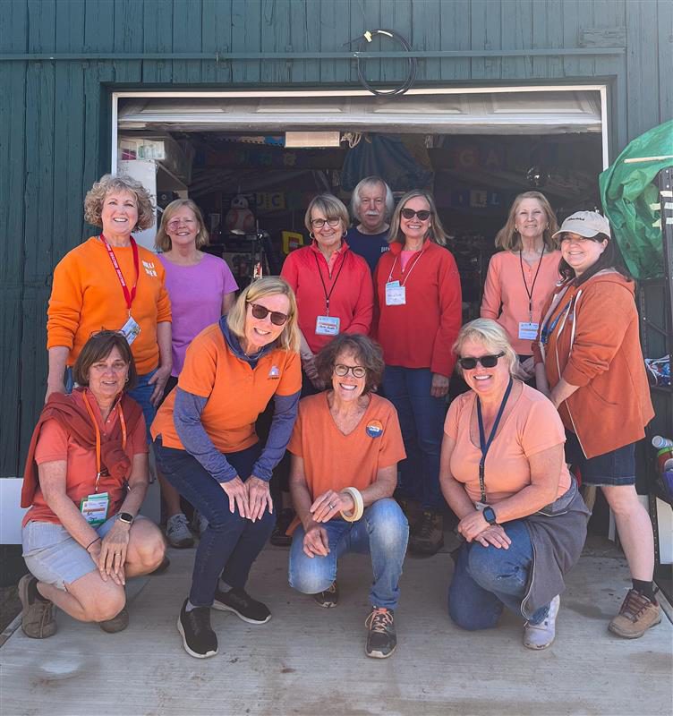 rummage sale volunteers