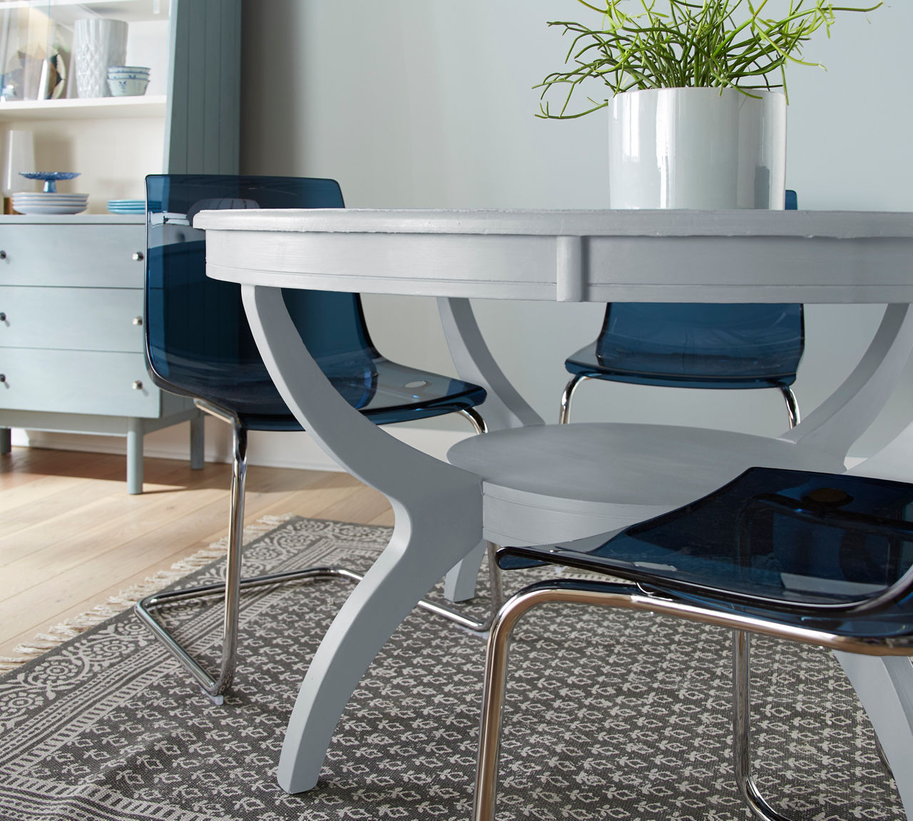 CHALK painted in CHALK GRAY