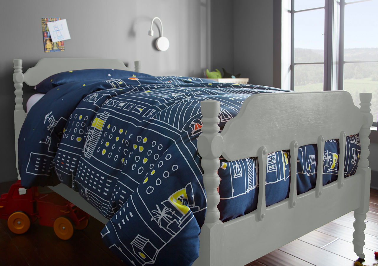 CHALK painted in INTERNATIONAL GRAY