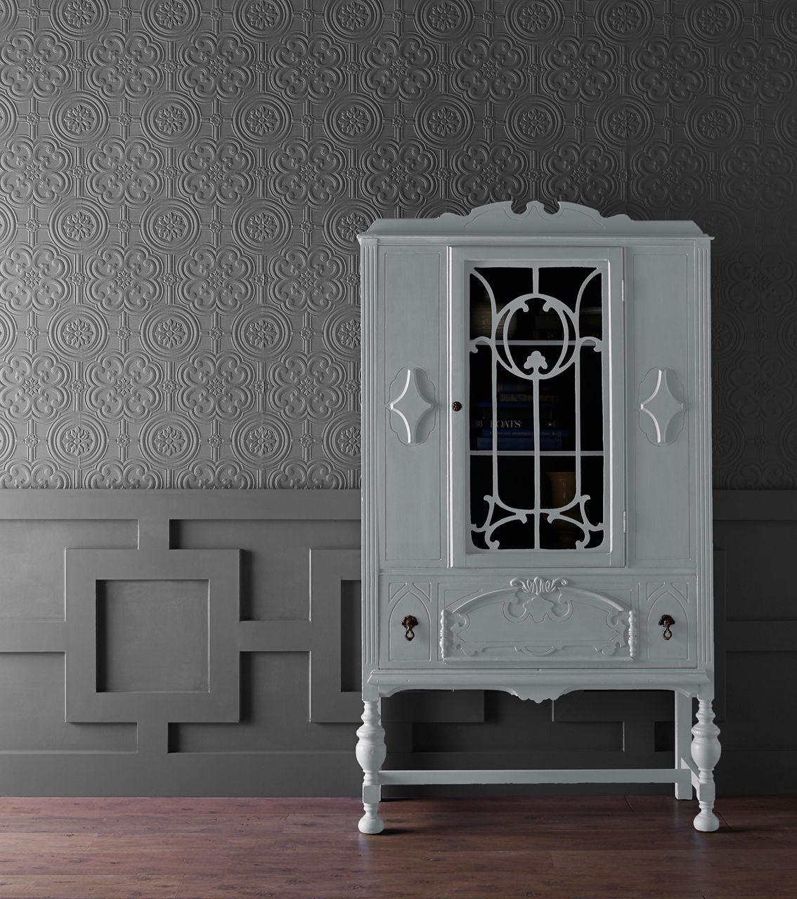 CHALK painted in CHALK GRAY