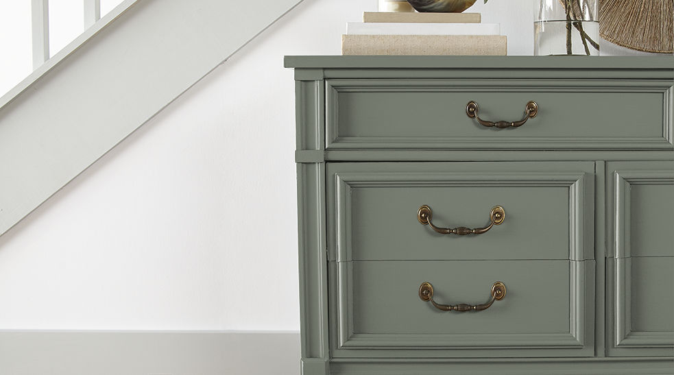 BESPOKE GREEN JG-61 Paint Color | Magnolia Home by Joanna Gaines®