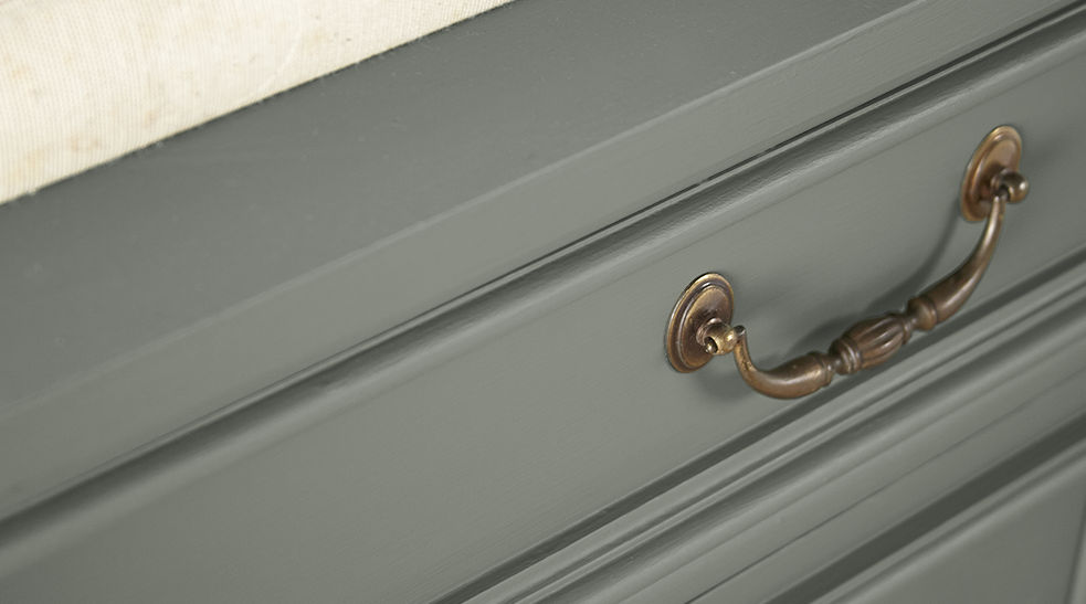 WELLINGTON GREEN JG-66 Paint Color | Magnolia Home by Joanna Gaines®