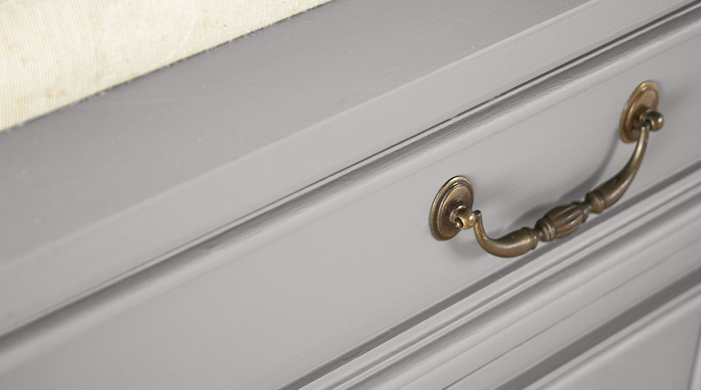 VINTAGE COLLECTION JG-99 Paint Color | Magnolia Home by Joanna Gaines®