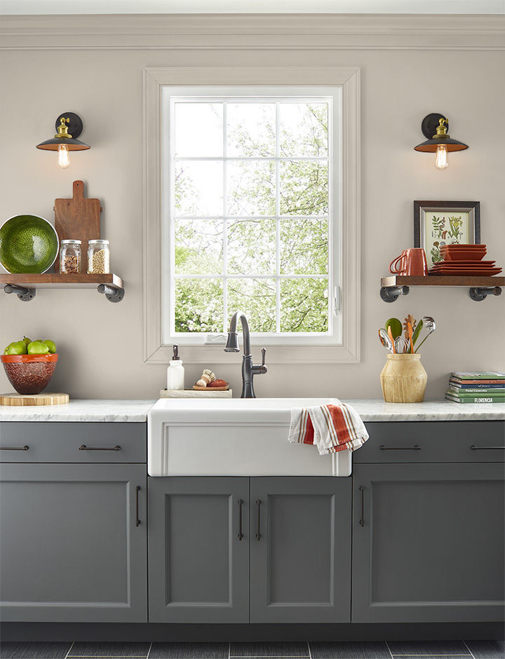 Kitchen painted in PORTOBELLO