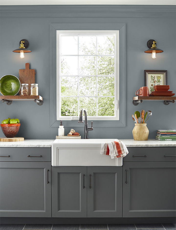 Kitchen painted in OLD LAMPPOST