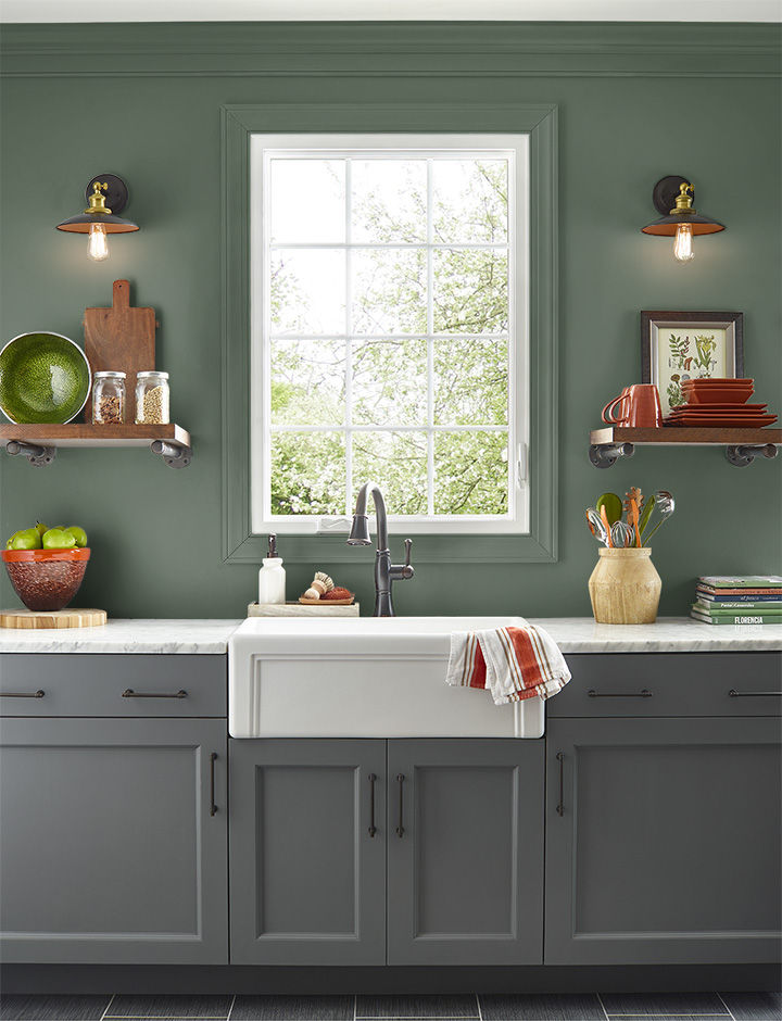 Kitchen painted in AMERICAN PINE