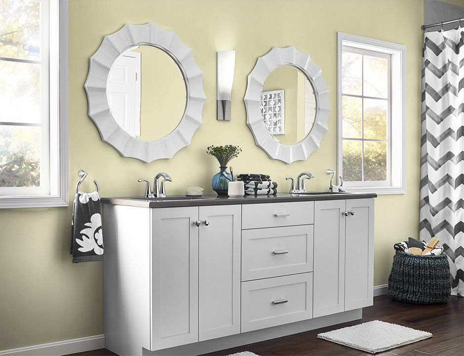 Bathroom painted in TENDER SHOOTS