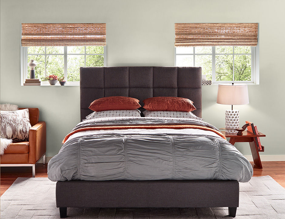 Bedroom painted in PALO VERDE