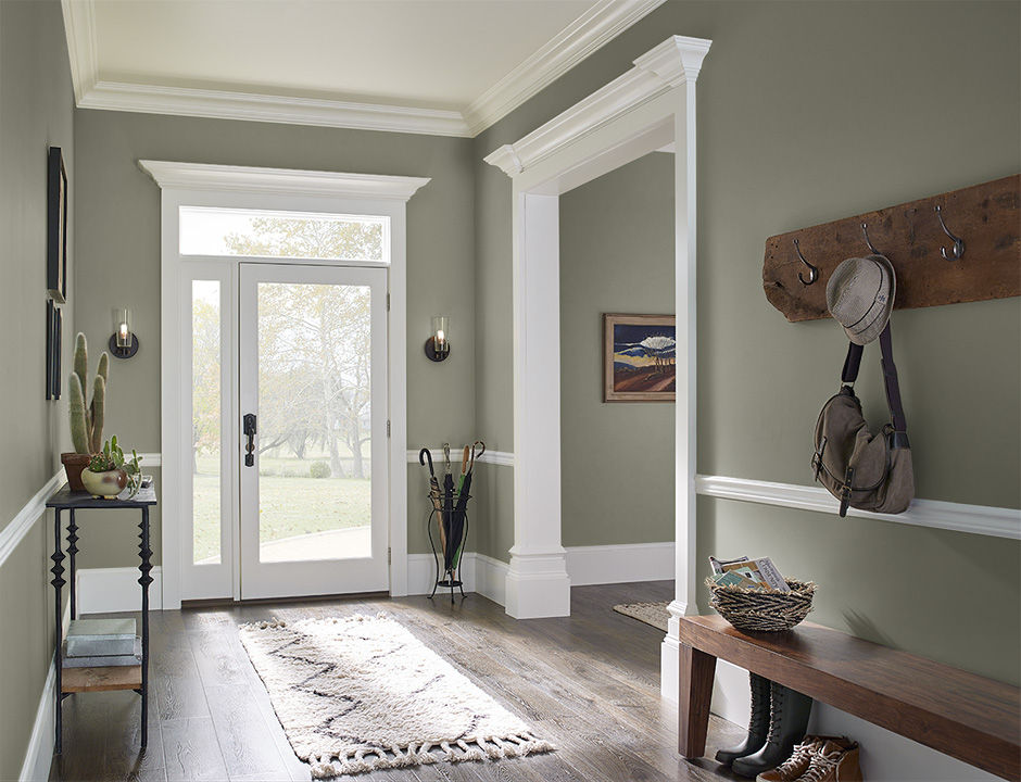 Foyer painted in ROYAL IVY