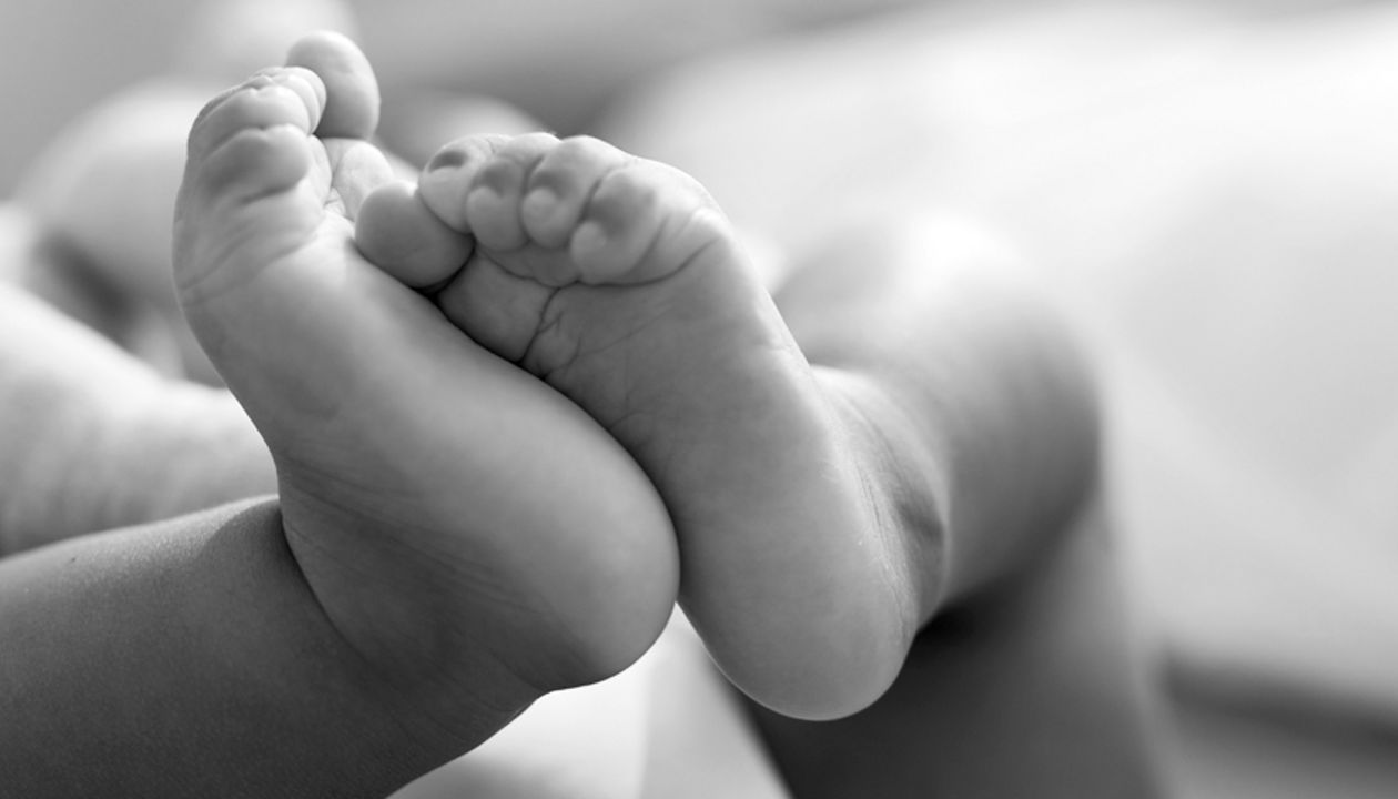 baby feet