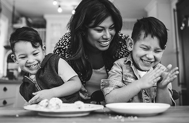 madre con niños pequeños