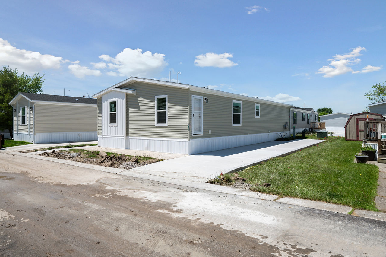 Aspire Woodward - Dutch Housing | Champion Homes