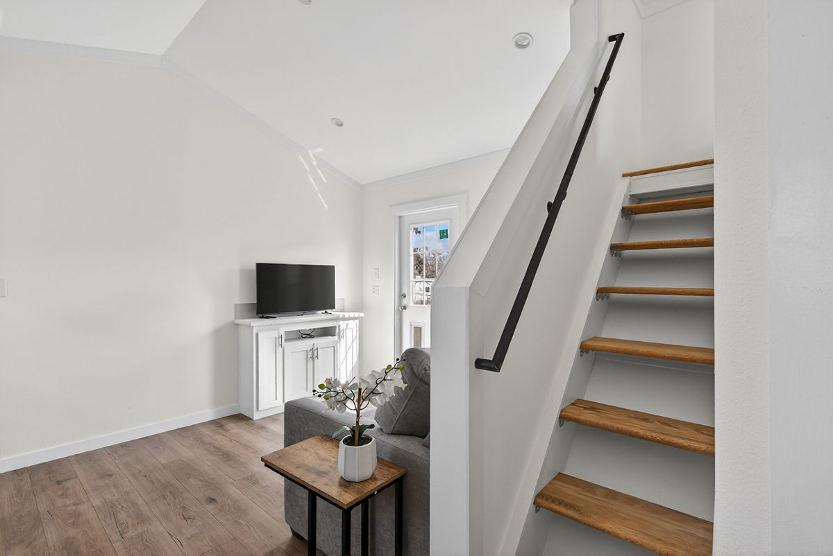 APS-522 loft variant: aps 522 loft stairs