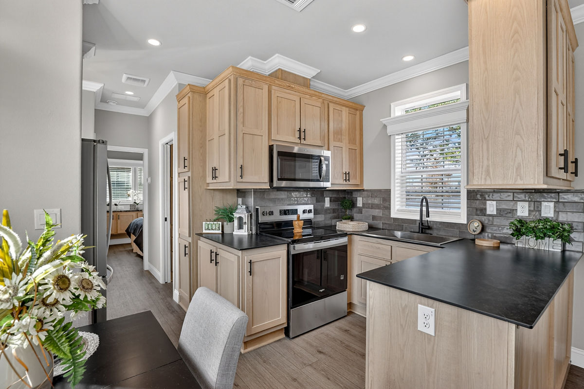 Palm Bay 2621C by Skyline