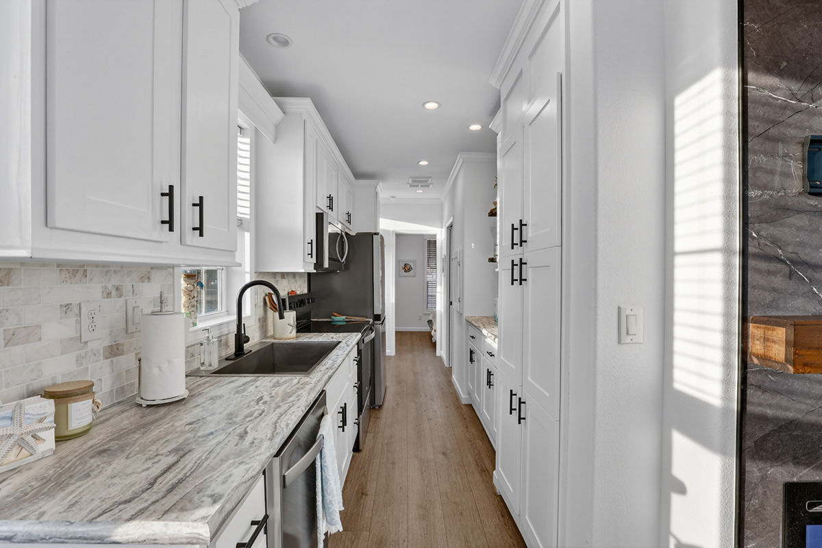 Palm Bay 2625 by Skyline