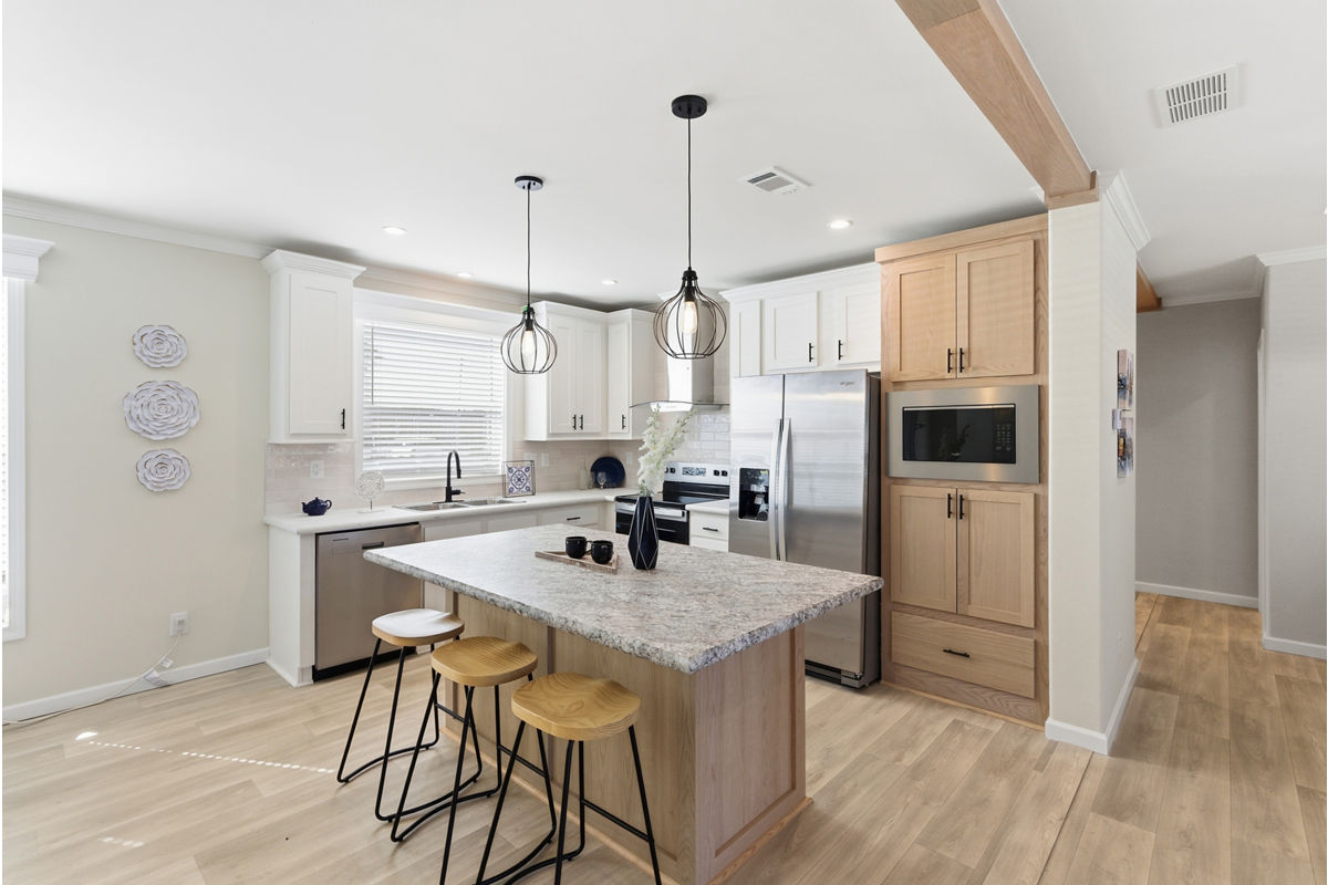 Silver Springs 5012 by Skyline