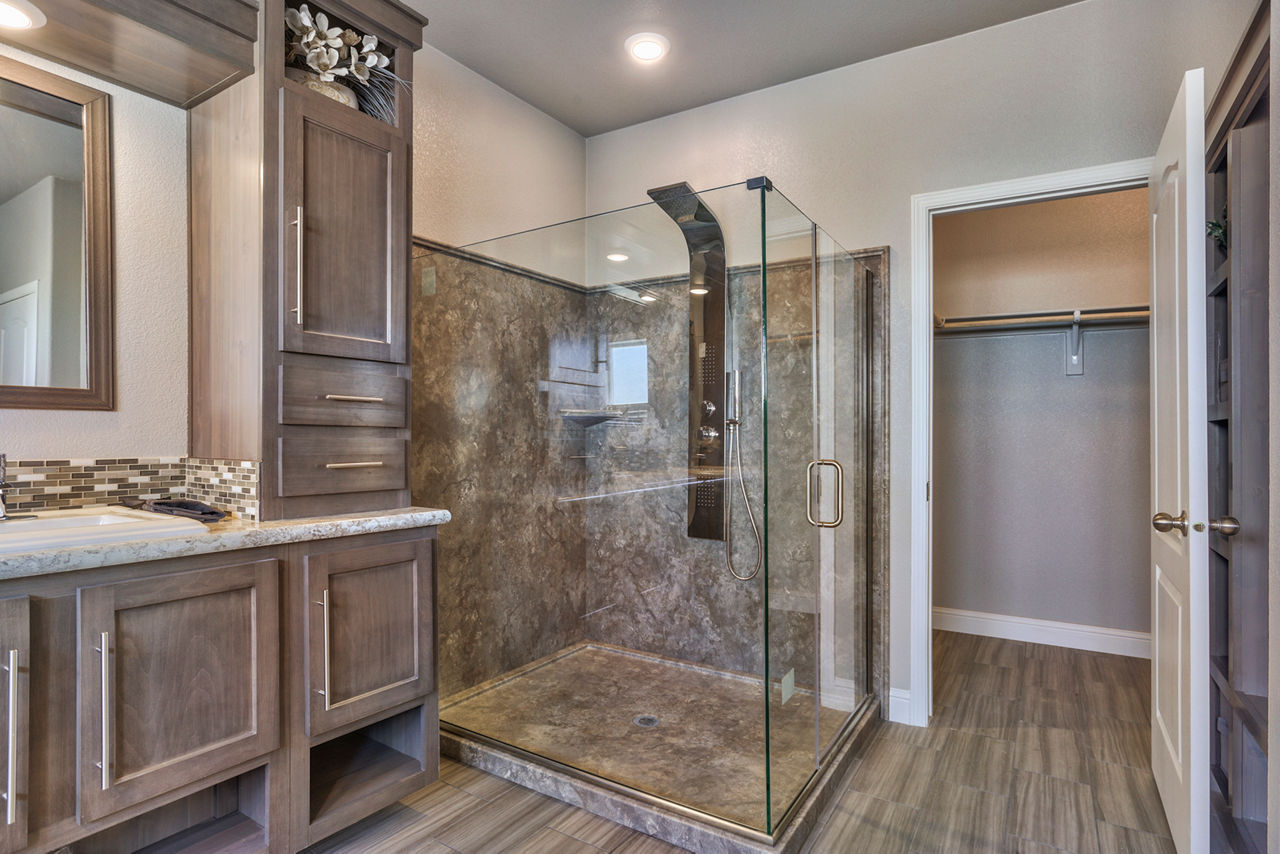 AF3266D master bathroom 2