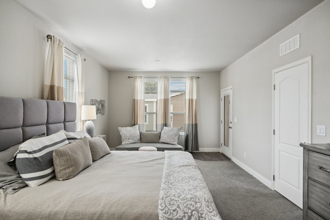 AF4074HD Primary Bedroom 3