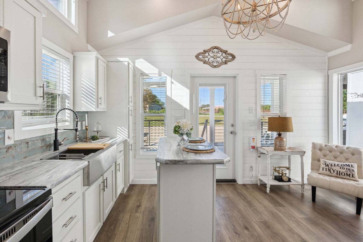 APS-522A: APS 522A Kitchen (3)