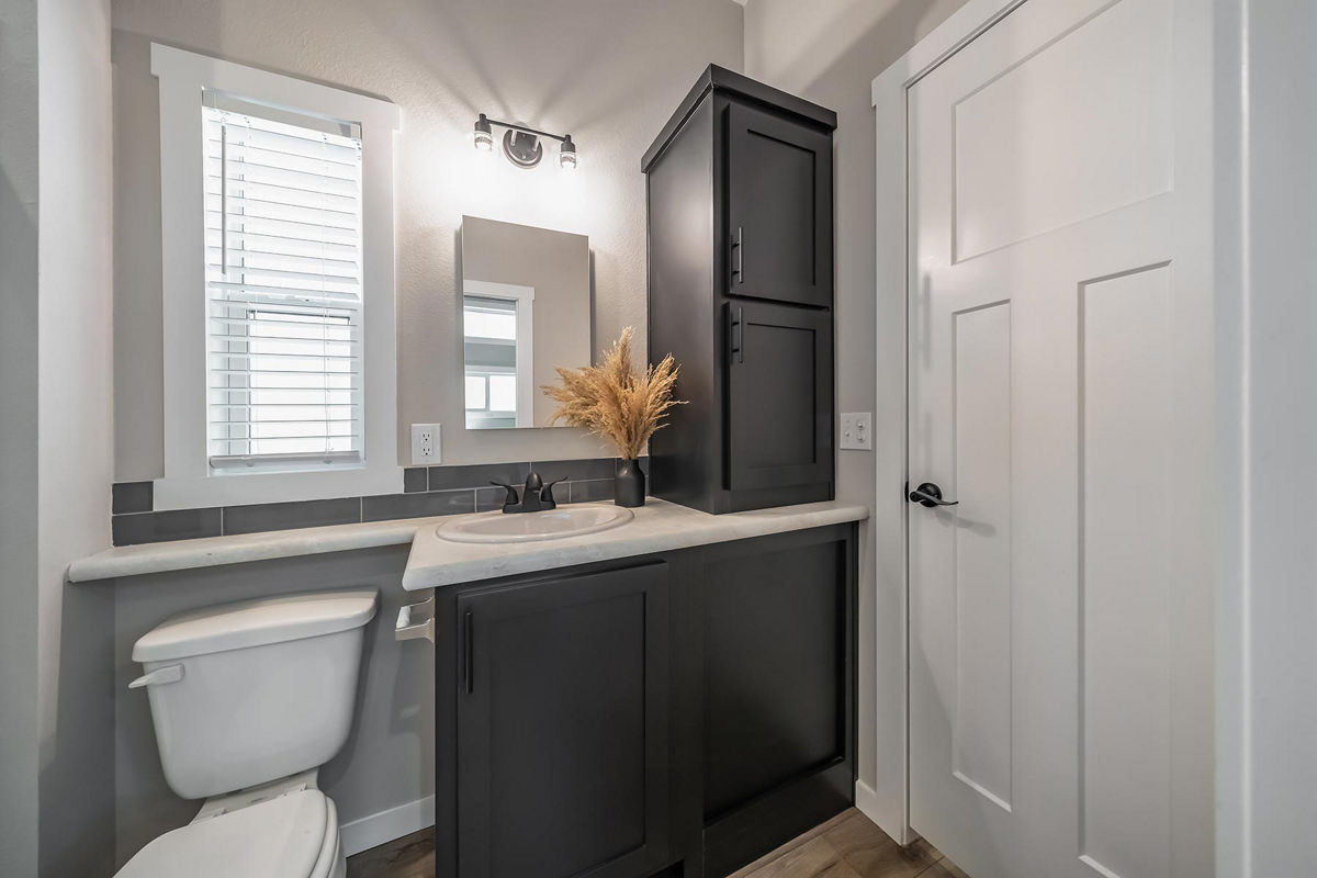 APS-522A: APS 522A Bath 2