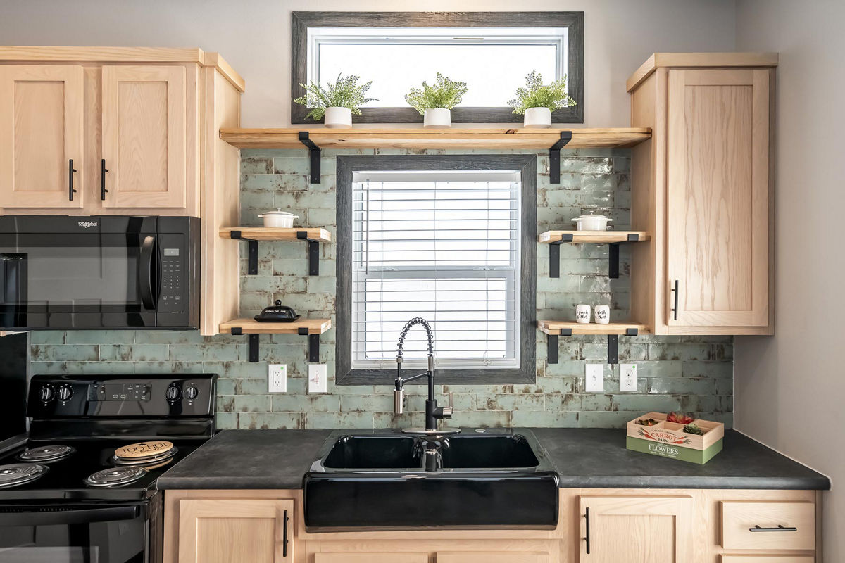 APS-522A: APS 522A Kitchen 4