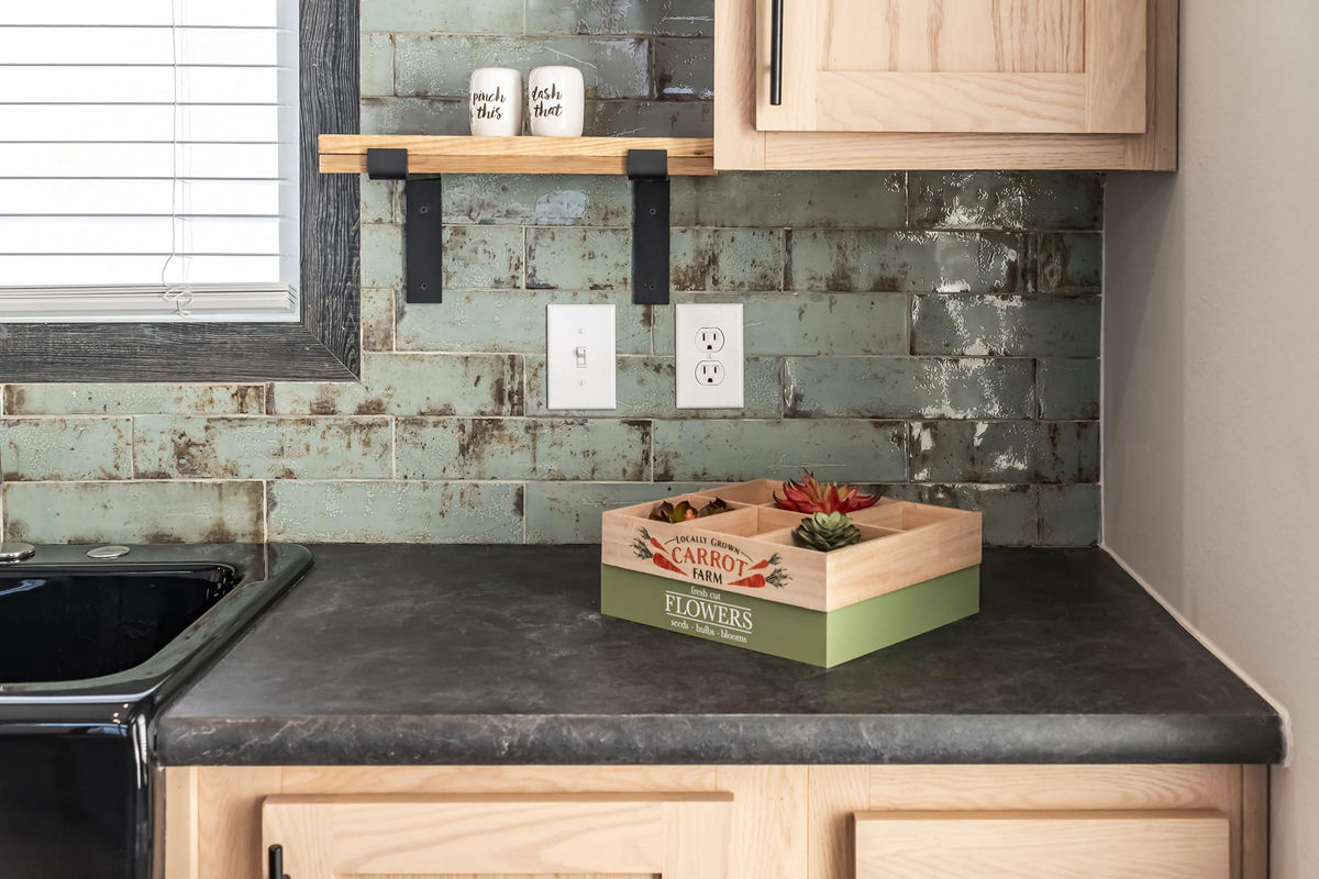 APS-522A: APS 522A Kitchen 5