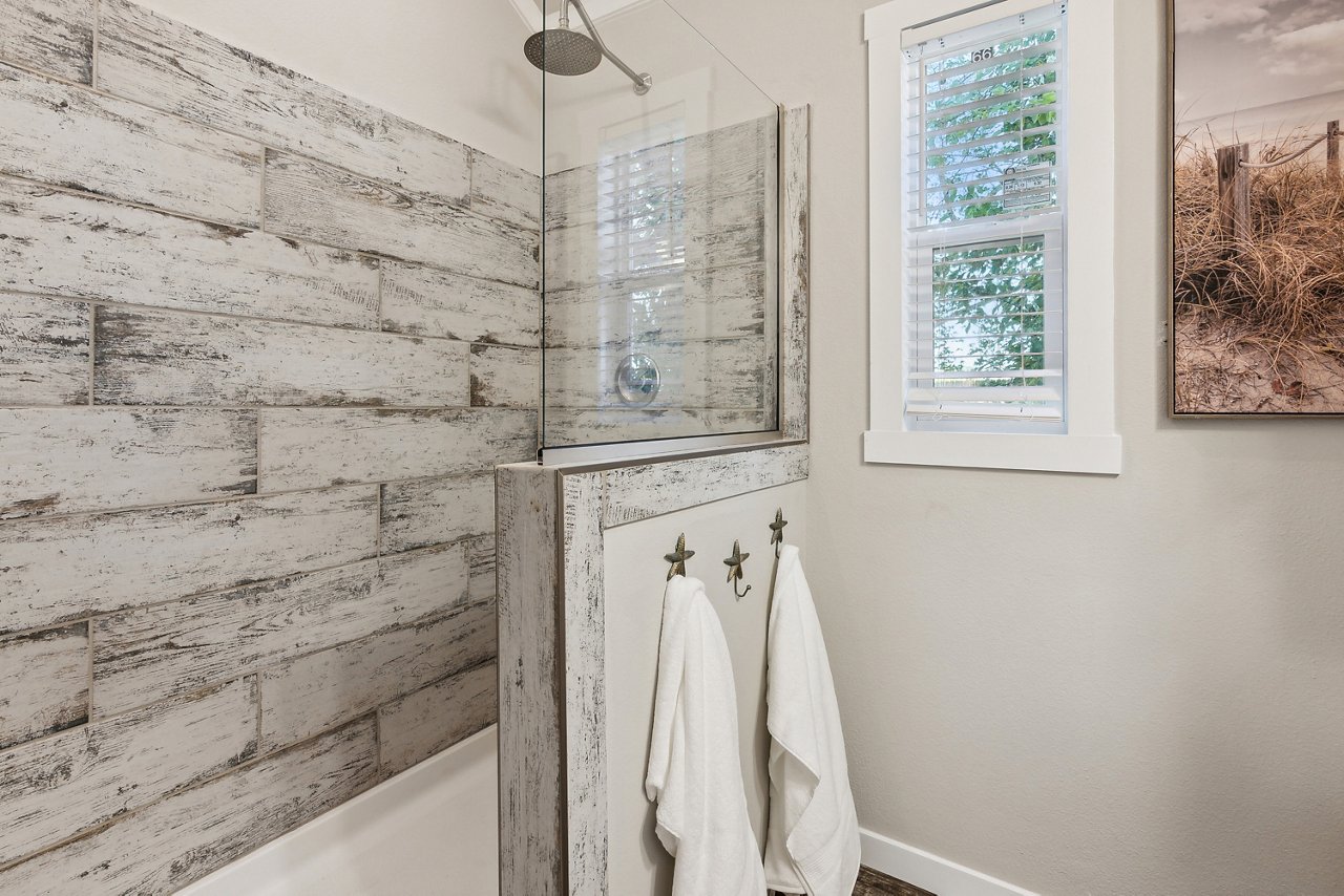 APS-528 Bath