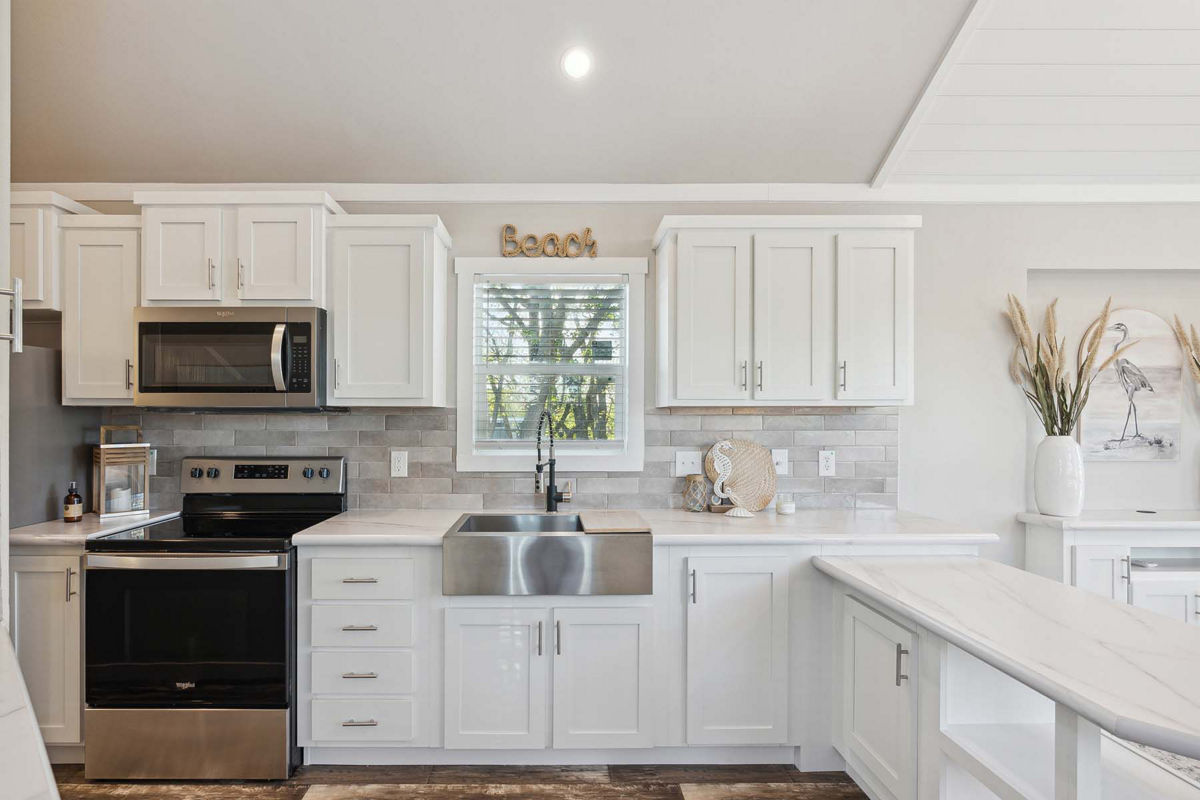 APS-528: APS 528 Kitchen (2) 1