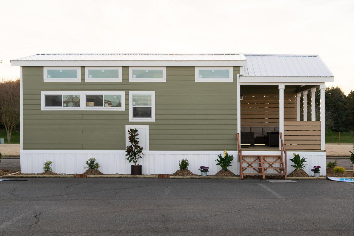 APS-601: APS 601 Exterior 3
