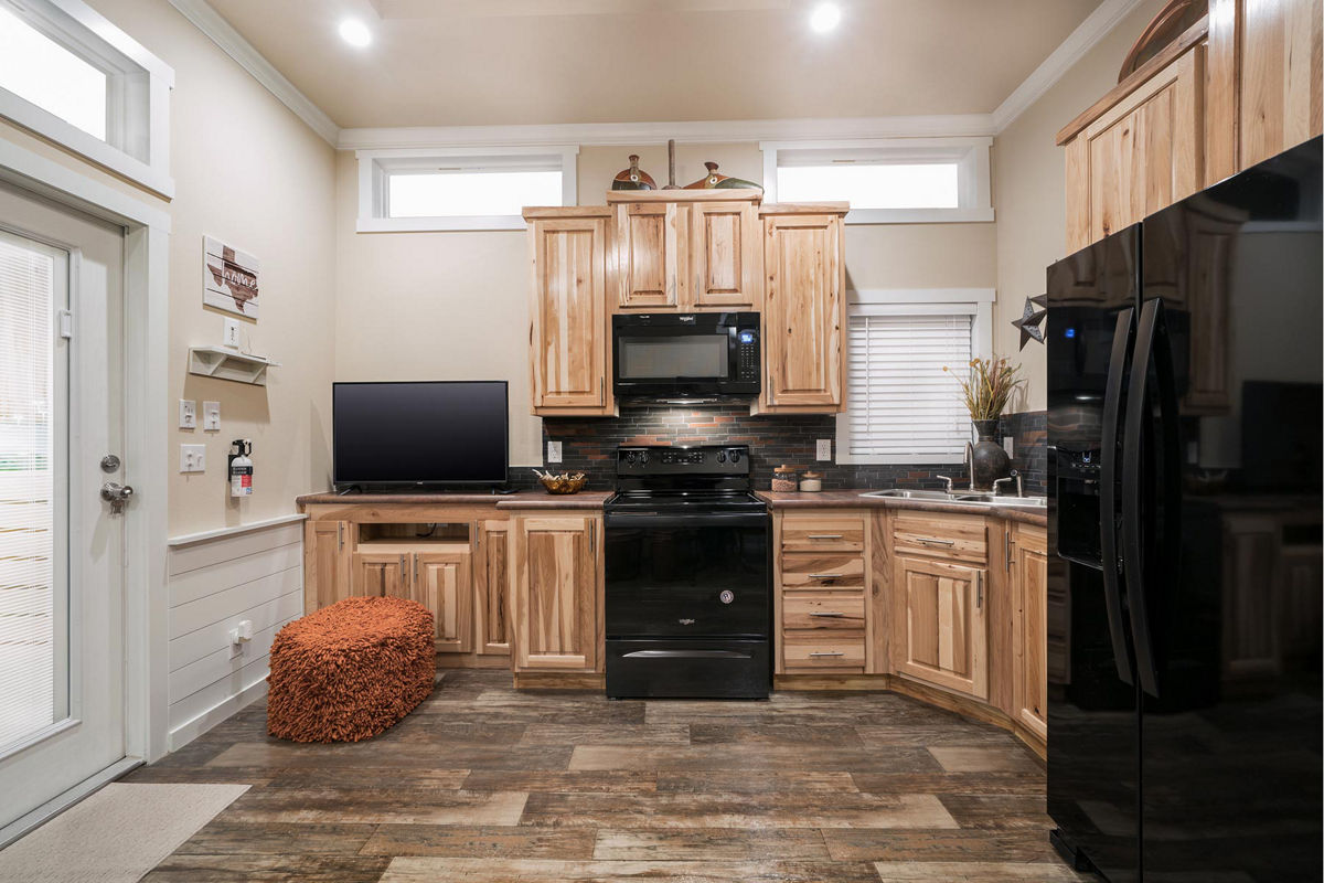APS-601: APS 601 Kitchen 2