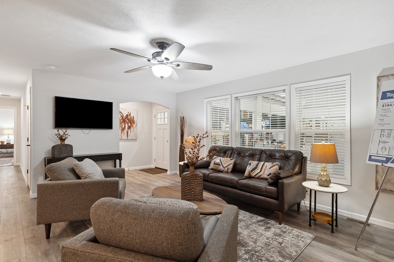 advantage 3270 Living Room