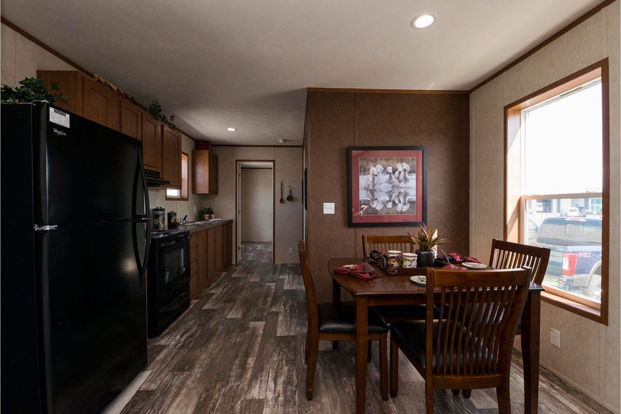 Advantage F35225 dining kitchen 1