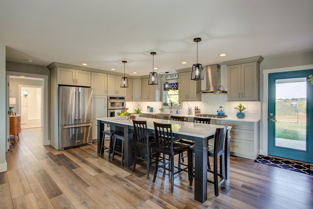 Ashley Kitchen 4