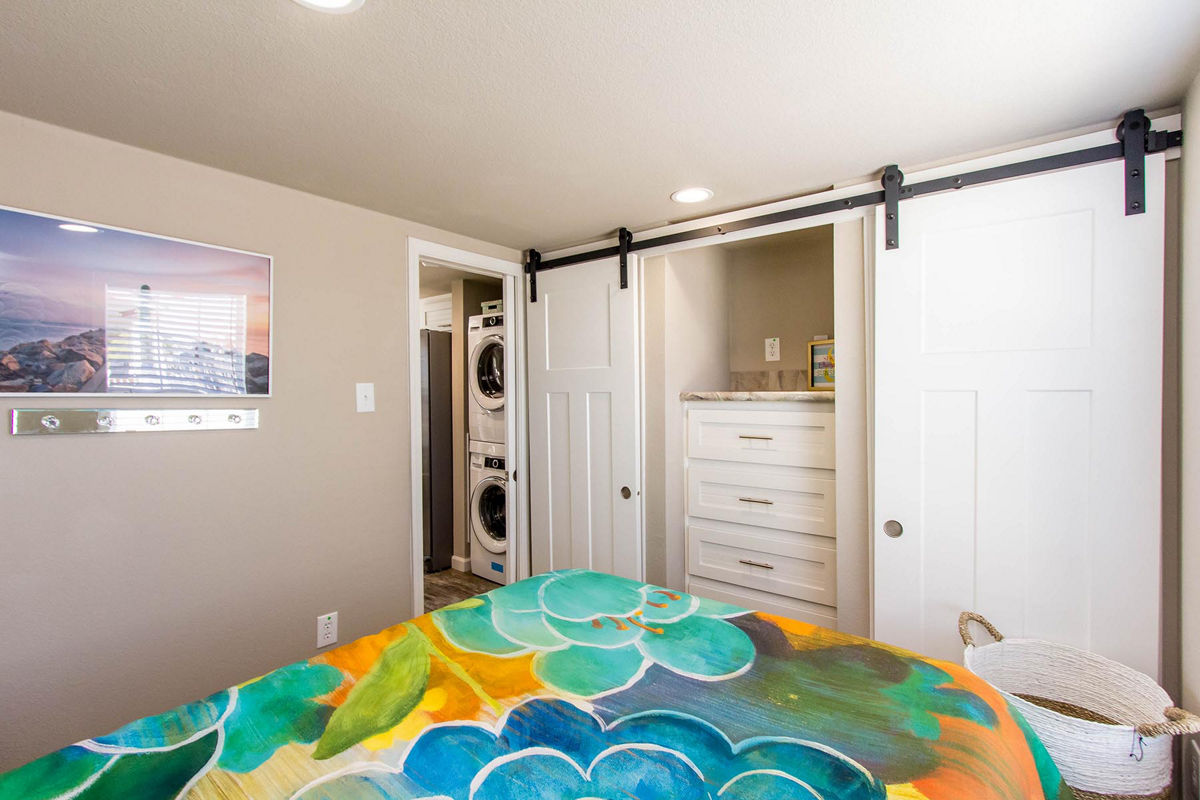 Athens Park 527 (manufacturer-assigned APS-527B example): Athens Park 527 bedroom 3