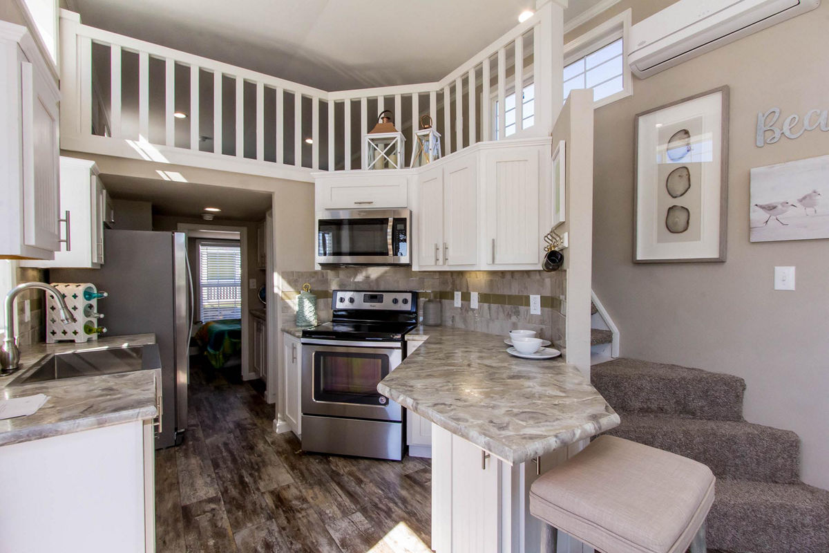 Athens Park 527 (manufacturer-assigned APS-527B example): Athens Park 527 kitchen 1