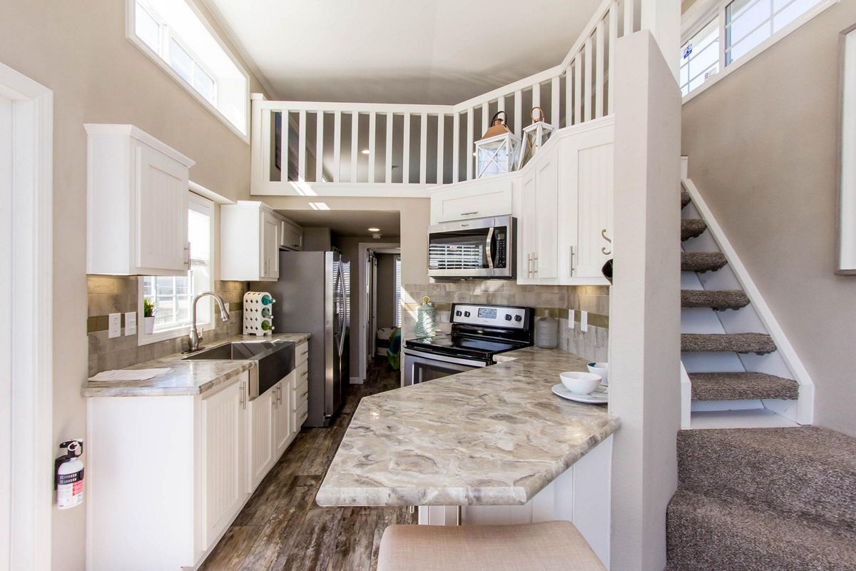 Athens Park 527 (manufacturer-assigned APS-527B example): Athens Park 527 kitchen 2