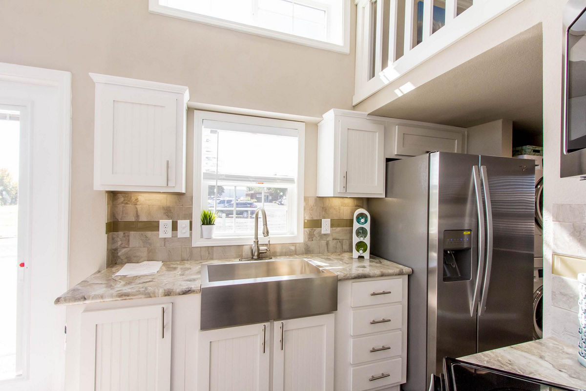 Athens Park 527 (manufacturer-assigned APS-527B example): Athens Park 527 kitchen 5